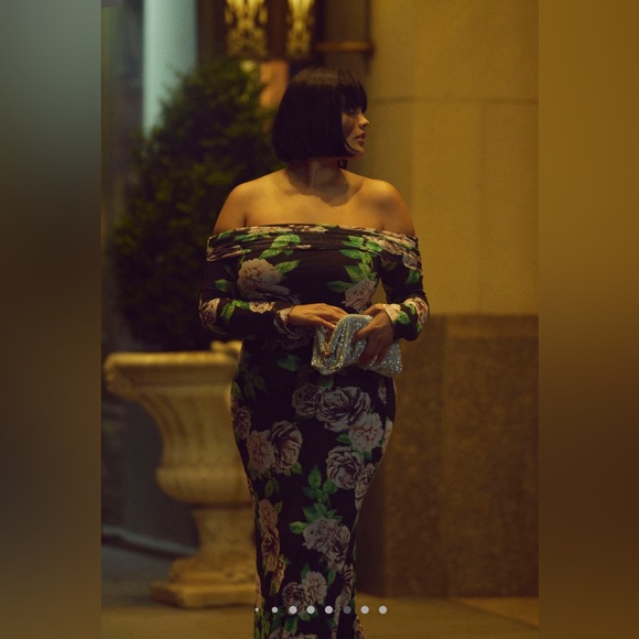 WITH TAGS AFRM LONG SLEEVE OFF THE SHOULDER MESH MAXI DRESS in BLK MOTIF sz S - Picture 7 of 11